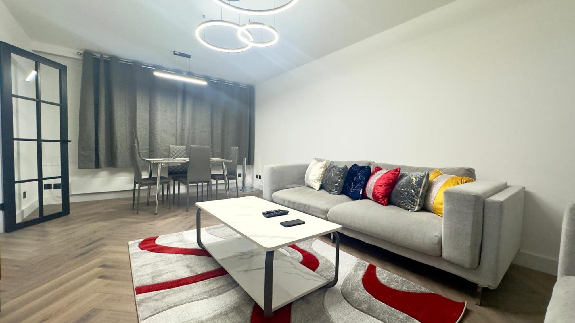 Appartamento Luxury 2 Bedroom By Aljoori *